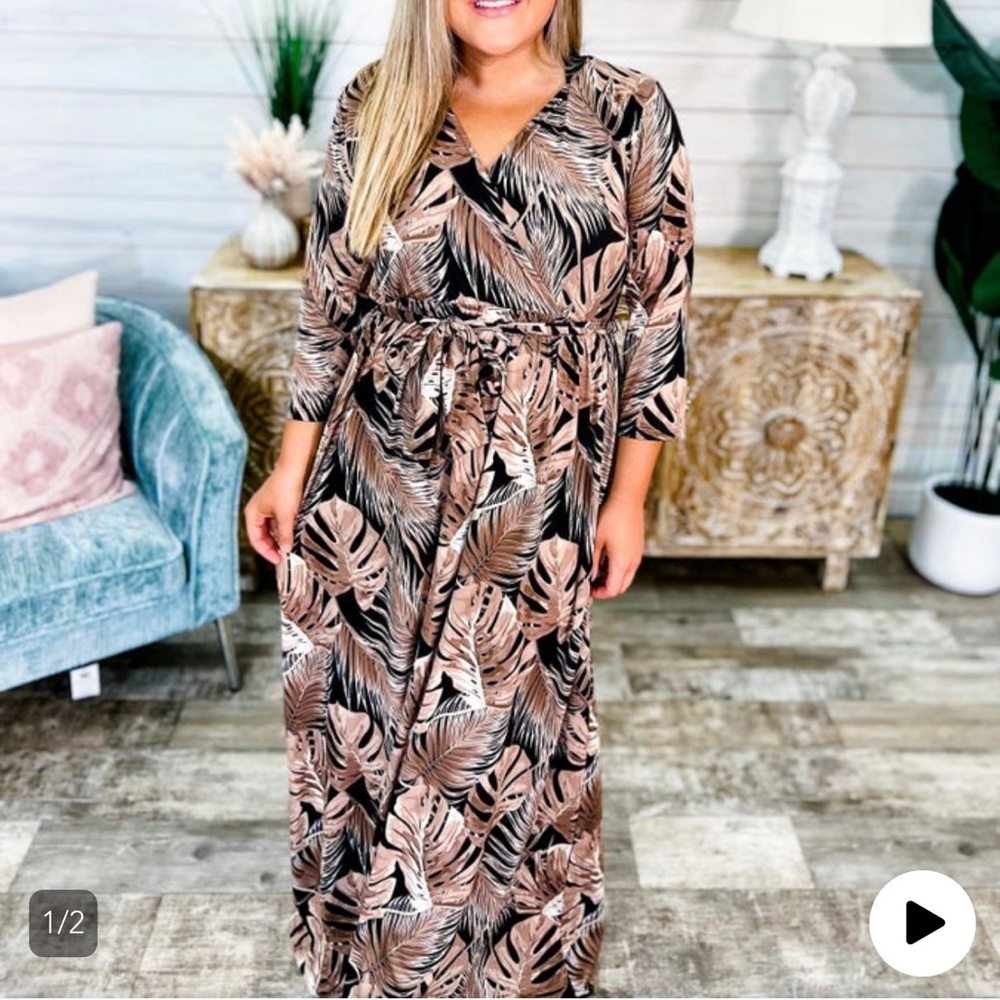 Vision Leaf Print Long Maxi Wrap Dress with Waist Tie Black Women’s Large NWT